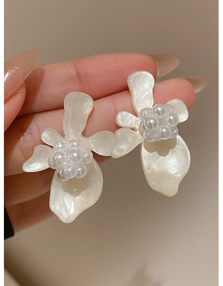 Acrylic & Imitation Pearl Flower Shape Earrings Accessories