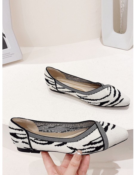 Contrast Color Hollow Pointed-Toe Split-Joint V-Cut Zebra-Stripe Flats Flat Shoes