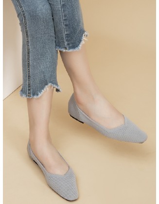 Solid Color Split-Joint Square-Toe V-Cut Flat Shoes