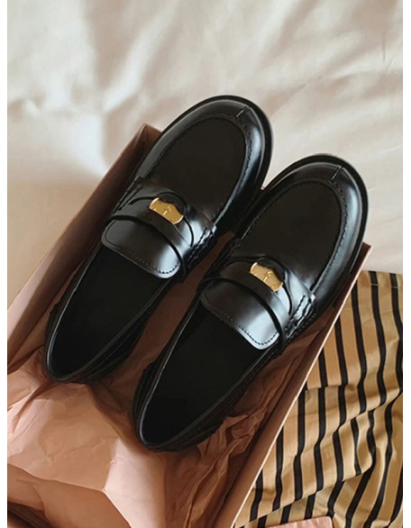 Round-Toe Split-Joint Loafers