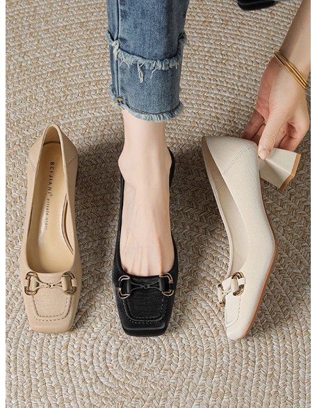 Shallow Cut Split-Joint Square-Toe Pumps