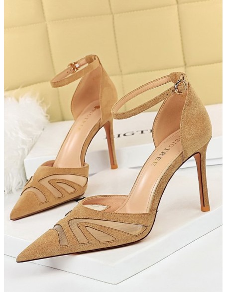 Hollow Pointed-Toe Split-Joint Pumps Sandals