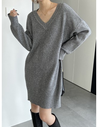 Simple Loose Long Sleeves Solid Color V-Neck Sweater Dresses